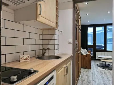 Cuisine ou kitchenette dans l'établissement Sefcotel - Studio Cabine COSY MAE-3024