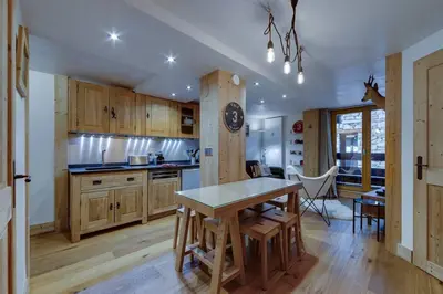 Cuisine ou kitchenette dans l'établissement SOLAISE 104