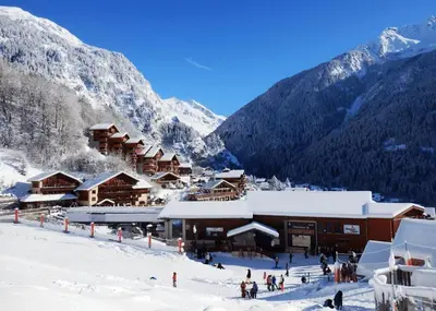 L'établissement Ski & Spa 4 p, Résidence avec Piscine en hiver