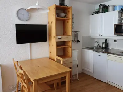 Cuisine ou kitchenette dans l'établissement Studio confortable 4 pers · Balcon · Wifi · Animaux admis - FR-1-502-542