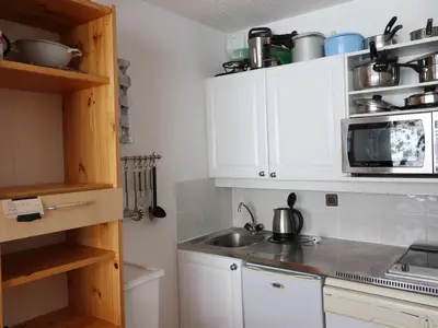 Cuisine ou kitchenette dans l'établissement Studio confortable 4 pers · Balcon · Wifi · Animaux admis - FR-1-502-542