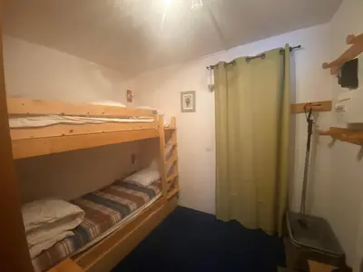 Un ou plusieurs lits dans un hébergement de l'établissement Studio ski aux pieds avec balcon aux Arcs 1800 - FR-1-346-561