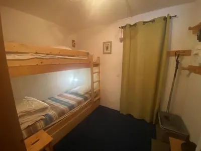 Un ou plusieurs lits dans un hébergement de l'établissement Studio ski aux pieds avec balcon aux Arcs 1800 - FR-1-346-561