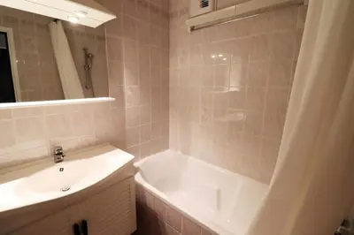 Salle de bains dans l'établissement Résidence Tufs - Appartement fonctionnel· Pied des pistes MAE-0344