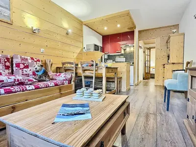 Cuisine ou kitchenette dans l'établissement Sublime T2 rénové proche centre Val Claret pour 6 personnes - FR-1-411-914