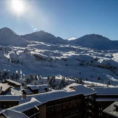 Appartement avec vue et accès skis aux pieds