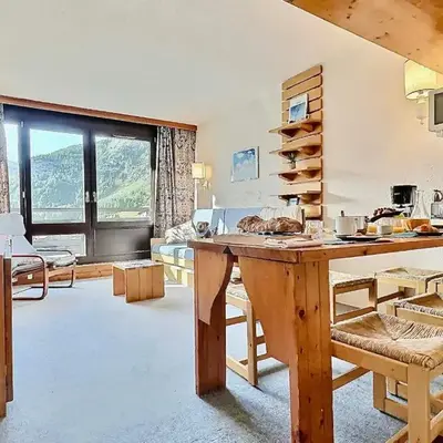 2 pièces 5 pers aux pieds des pistes à Val d'Isère - FR-1-411-916
