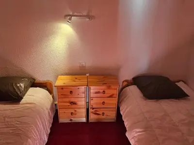Un ou plusieurs lits dans un hébergement de l'établissement Appartement 3 pièces pour 4 pers. à Arc 1800, balcon exposé Sud-Ouest, WiFi - FR-1-411-912