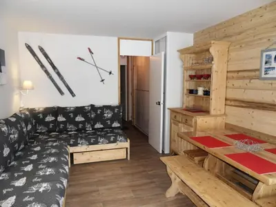Coin salon dans l'établissement Résidence Amethyste - Appartement rénové · Ski aux pieds · Vue pistes · Balcon MAE-3487