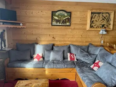 Coin salon dans l'établissement Appartement chaleureux au pied des pistes, 6 pers, Belle Plagne - FR-1-181-2755
