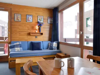 Coin salon dans l'établissement Appartement tout confort Accès direct aux pistes Vue pistes Balcon - FR-1-181-2773
