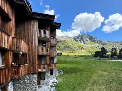 Vue générale sur la montagne ou vue sur la montagne depuis l'appartement