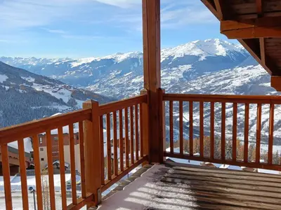 Vue générale sur la montagne ou vue sur la montagne depuis l'appartement