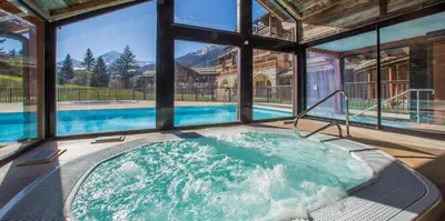 Piscine de l'établissement Les Alpages d'Herbefin ou située à proximité