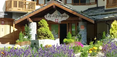 Jardin de l'établissement Les Alpages d'Herbefin