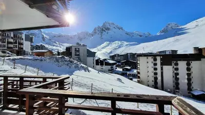 Vue générale sur la montagne ou vue sur la montagne depuis l'appartement