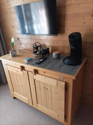 Cuisine ou kitchenette dans l'établissement Résidence Les Alpages 4 étoiles - Appartement 4 personnes - Piscine, Hammam, Sauna, Jacuzzi - ValCenis 73480