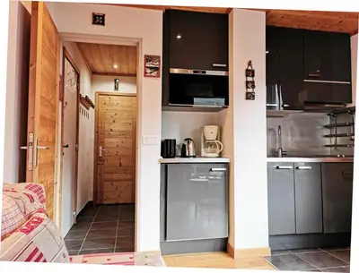 Cuisine ou kitchenette dans l'établissement Sefcotel - Studio cabine 4 personnes COSY MAE-0321