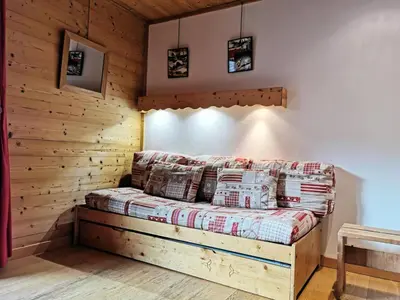 Coin salon dans l'établissement Sefcotel - Studio cabine 4 personnes COSY MAE-0321