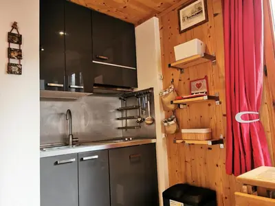 Cuisine ou kitchenette dans l'établissement Sefcotel - Studio cabine 4 personnes COSY MAE-0321