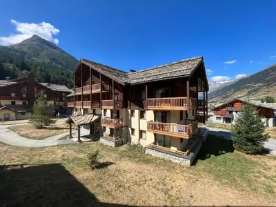 Plan de l'établissement Appartement à Lanslebourg-Val Cenis, résidence Les Alpages, 4 pers, piscine, sauna, parking inclus - FR-1-508-286