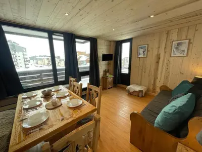 Coin salon dans l'établissement Studio rénové avec Balcon, Pieds des pistes, WIFI - FR-1-502-552