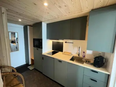 Cuisine ou kitchenette dans l'établissement Résidence Sefcotel - Studio rénové·Pieds des pistes ·Balcon MAE-8201