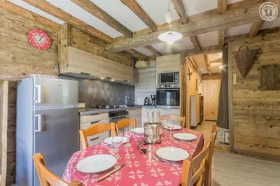 Cuisine ou kitchenette dans l'établissement LA DENT PARRACHEE