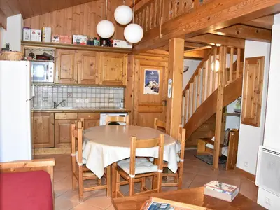 Cuisine ou kitchenette dans l'établissement Duplex près des pistes - 4 pièces pour 6/8 personnes - FR-1-464-224