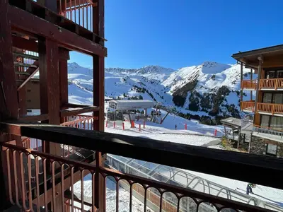 Vue générale sur la montagne ou vue sur la montagne depuis l'appartement