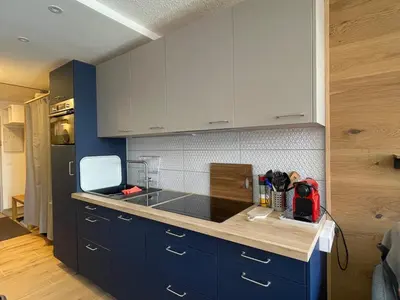 Cuisine ou kitchenette dans l'établissement Studio calme avec balcon, centre Arc 2000, 4 pers. - FR-1-346-567