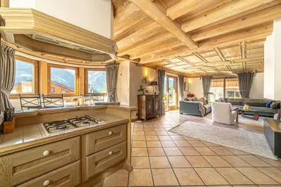 Cuisine ou kitchenette dans l'établissement Chalet L'éclipse, Champagny, La Plagne/Paradiski