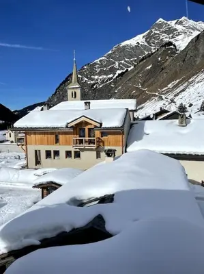 Vue générale sur la montagne ou vue sur la montagne depuis l'appartement