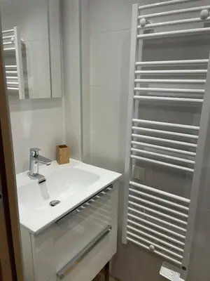 Salle de bains dans l'établissement Studio cosy en pleine nature proche des pistes