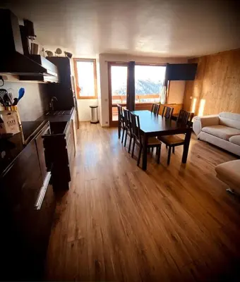 Cuisine ou kitchenette dans l'établissement Joli appt 6 pers 2ch Belle Plagne pied des pistes
