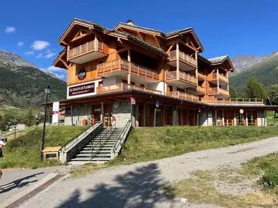 Vue générale sur la montagne ou vue sur la montagne depuis l'appartement