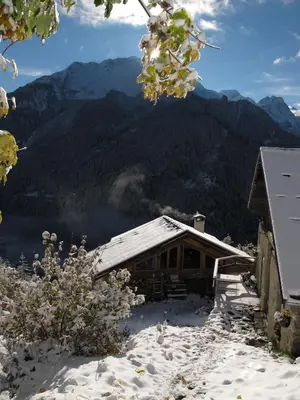 Vue générale sur la montagne ou vue sur la montagne depuis l'appartement