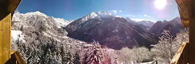 Vue générale sur la montagne ou vue sur la montagne depuis l'appartement