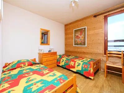 Un ou plusieurs lits dans un hébergement de l'établissement Apartment Le Curling A - Val Claret-17 by Interhome
