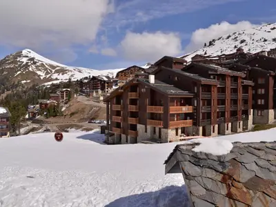 Plan de l'établissement Appartement rénové au pied des pistes pour 7 personnes - FR-1-181-2741