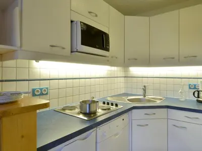 Cuisine ou kitchenette dans l'établissement Appartement confortable 3 pièces pour 6/7 pers, animaux admis - FR-1-181-2767