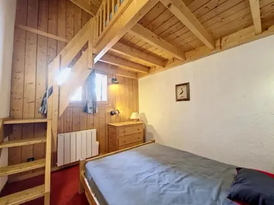 Un ou plusieurs lits dans un hébergement de l'établissement Appartement Centre Station Val-d'Isère pour 6 pers, 2 pièces - FR-1-518-153