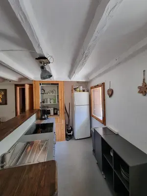 Cuisine ou kitchenette dans l'établissement GRANDE CASSE