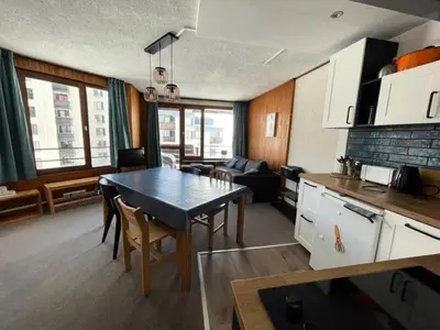 Cuisine ou kitchenette dans l'établissement Résidence Moutieres B1 - Appartement spacieux · Proche des pistes · Balcon MAE-3591