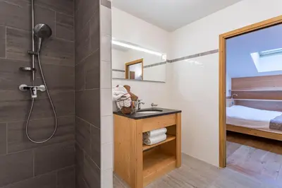 Salle de bains dans l'établissement Résidence Santa Terra