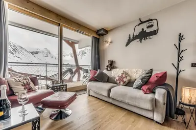 Coin salon dans l'établissement Résidence Phoenix - 2 pièces cabine 4 personnes 4 MAE-8371