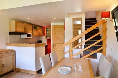 Cuisine ou kitchenette dans l'établissement Résidence Le Centaure - Bel appartement pour 6 personnes · Ski aux pieds · Vue sur les pistes MAE-0531