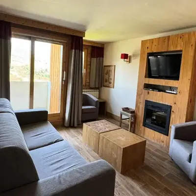Résidence Le Centaure - Grand appartement pour 10 personnes · Résidence avec accès direct aux pistes MAE-0541