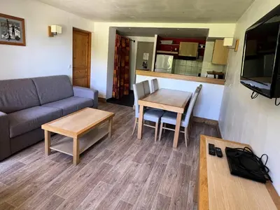 Coin salon dans l'établissement Résidence Le Centaure - Appartement fonctionnel · Résidence avec accès direct aux pistes MAE-0641