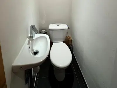Salle de bains dans l'établissement Résidence Le Centaure - Studio fonctionnel pour 2 personnes · Ski aux pieds · Vue sur les pistes MAE-0731